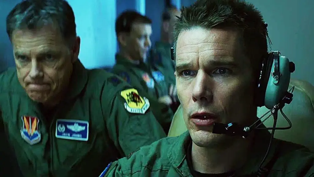 NoteVerticali.it_Good_Kill_Ethan_Hawke_1