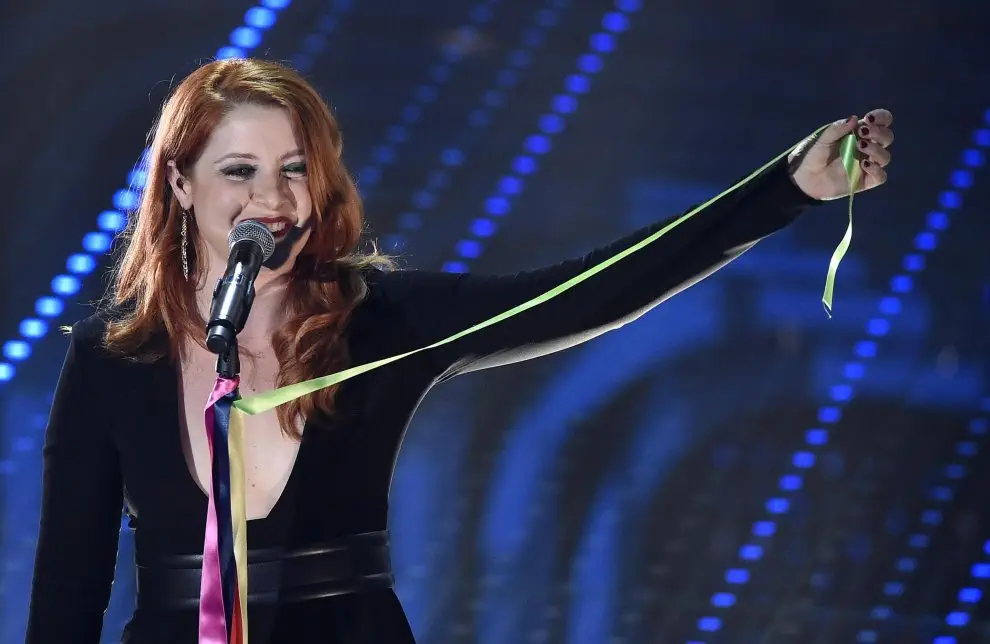 Sanremo 2016: anche Noemi ha espresso la propria vicinanza al movimento Arcobaleno