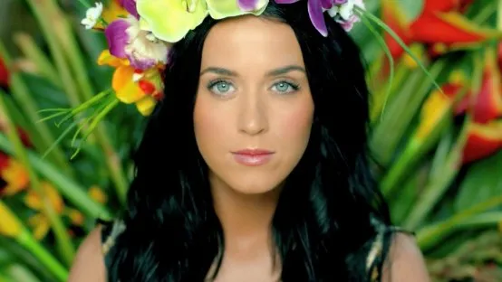 NoteVerticali.it_Katy_Perry_Roar_music_video